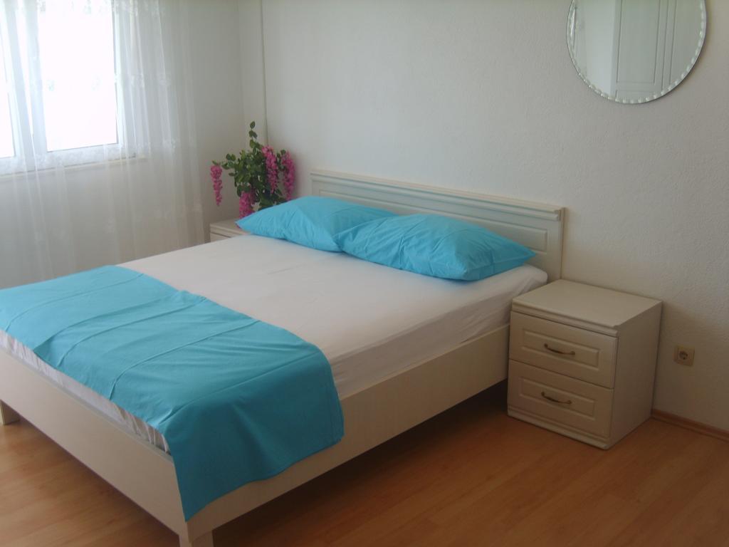 Apartments Iva Alla Trogir Cameră foto