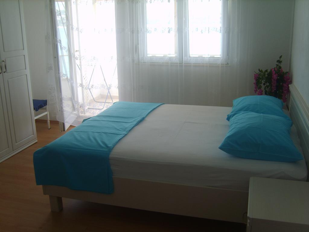Apartments Iva Alla Trogir Cameră foto